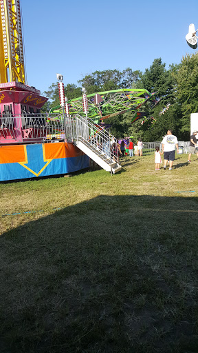 Community Center «Thomas Jefferson Community & Fitness Center», reviews and photos, 3501 2nd St S, Arlington, VA 22204, USA