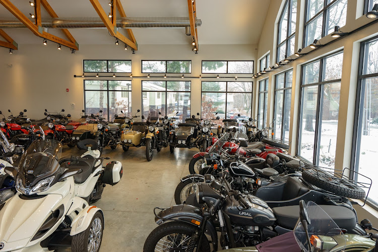 Land Rover Dealer in the US: Discover Top AlphaCars &amp; Motorcycles Locations
