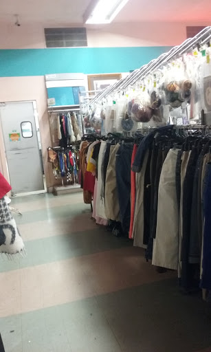 Thrift Store «The Outlet Thrift Store», reviews and photos, 1212 E Harding Way, Stockton, CA 95205, USA