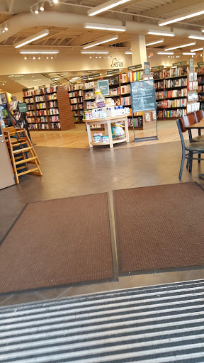 Book Store «Barnes & Noble», reviews and photos, 7227 SW Bridgeport Rd, Tigard, OR 97224, USA