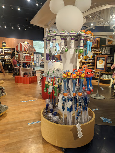 Toy Store «Disney Store», reviews and photos, 350 W Hillcrest Dr, Thousand Oaks, CA 91360, USA