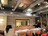 Atmosphère du Restaurant Brasserie Le Sud - Bocuse à Lyon - n°15