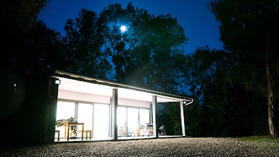 EMV Etang maison verre : Luxury exclusive French Carp and Cats à Saint-Cyr-le-Gravelais