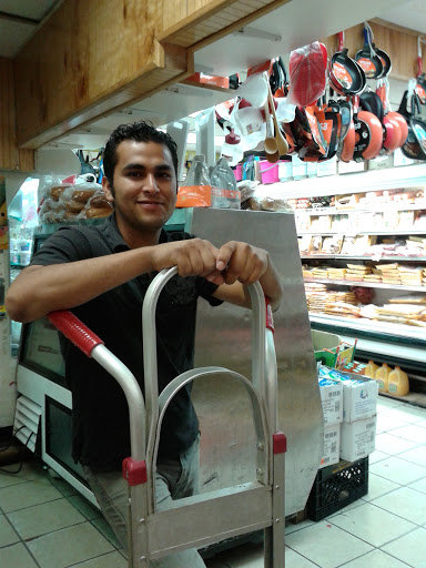 Grocery Store «Fernandez Supermarket-Trenton», reviews and photos, 634 Whittaker Ave, Trenton, NJ 08611, USA