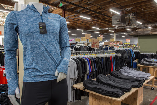 Sporting Goods Store «Sports Basement San Ramon», reviews and photos, 1041 Market Pl, San Ramon, CA 94583, USA