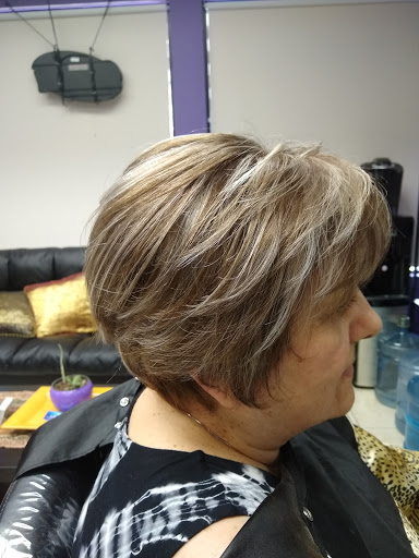 Hair Salon «House of Beauty Hair Salon for men and women», reviews and photos, 4050 La Crescenta Ave, Montrose, CA 91020, USA