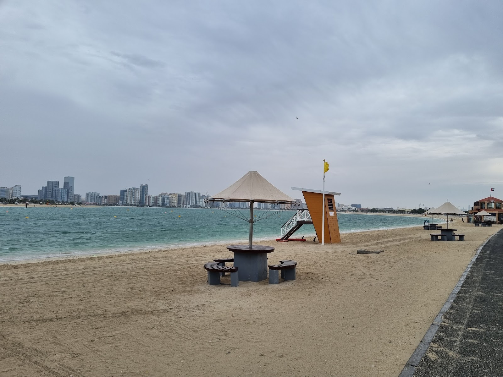 Al Mamzer Beach'in fotoğrafı imkanlar alanı