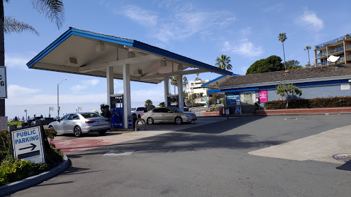 Gas Station «Mobil», reviews and photos, 104 N Coast Hwy, Laguna Beach, CA 92651, USA