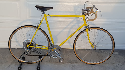 Bicycle Store «The Bicycle Stand», reviews and photos, 2740 E Broadway, Long Beach, CA 90803, USA