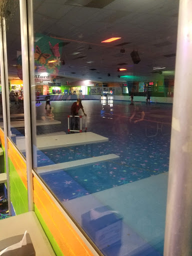 Roller Skating Rink «DSC (Deptford Skating Center)», reviews and photos, 510 Deptford Ave, Westville, NJ 08093, USA