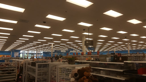 Clothing Store «Ross Dress for Less», reviews and photos, 7065 Cermak Rd, Berwyn, IL 60402, USA