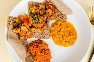 Makina Cafe Eritrean-Ethiopian Eatery image