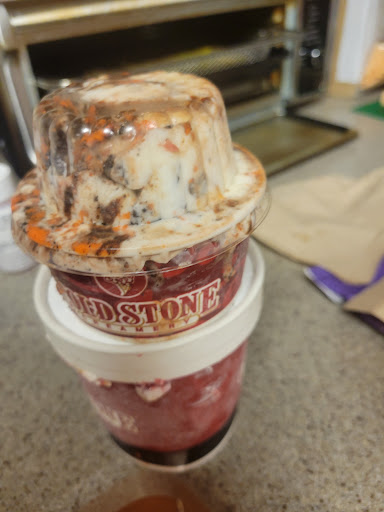 Ice Cream Shop «Cold Stone Creamery & Rocky Mountain Chocolate Factory», reviews and photos, 936 Main St D, Layton, UT 84041, USA