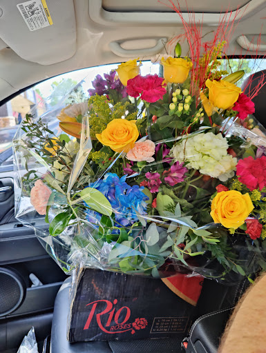 Florist «Sawmill Florist», reviews and photos, 7370 Sawmill Rd, Columbus, OH 43235, USA