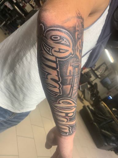 Explore floral tattoo ideas for females, creative tattoo ideas in Sarasota, available at SEVEN SINS Tattoo Studio