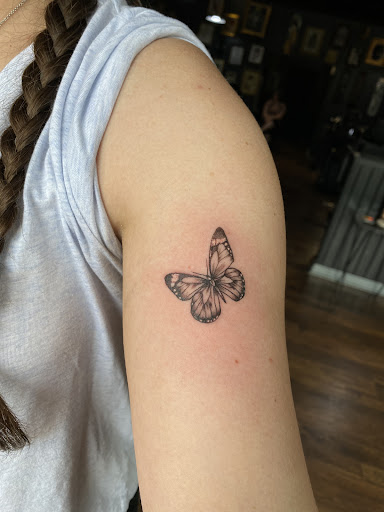 Tattoo Shop «Riot Ink Custom Tattoos», reviews and photos, 8761 Smoky Row Rd, Powell, OH 43065, USA