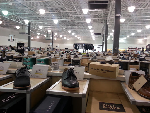 Shoe Store «DSW Designer Shoe Warehouse», reviews and photos, 4100 William Penn Hwy, Monroeville, PA 15146, USA