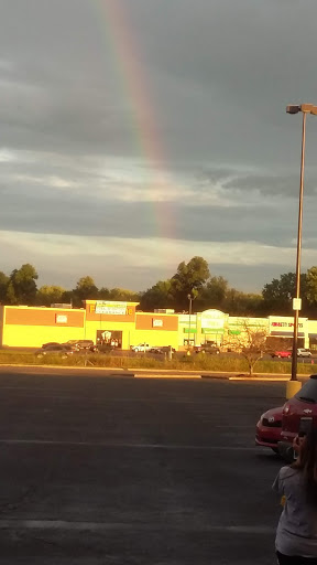 Shopping Mall «River Pointe Mall», reviews and photos, 401 E Clifty Dr, Madison, IN 47250, USA