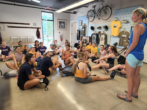 Running Store «DNA Athletics», reviews and photos, 16133 Weber Rd, Crest Hill, IL 60403, USA