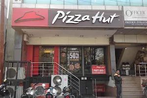 Pizza Hut image