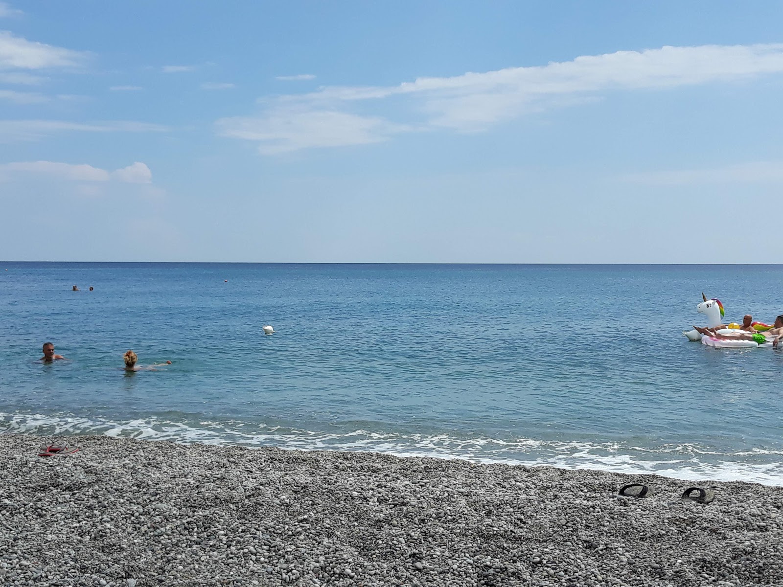 Fotografija Locri beach z modra voda površino