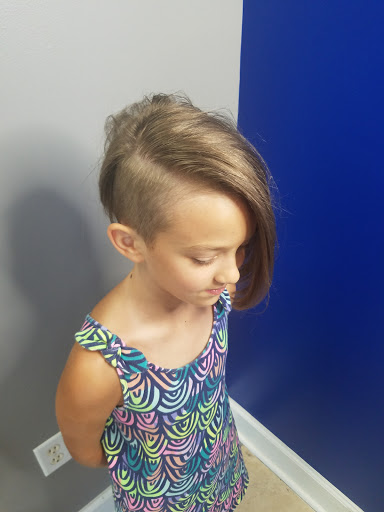 Hair Salon «AIR, Aveda Salon & Blowout Bar», reviews and photos, 686 Peachtree Industrial Blvd #235, Suwanee, GA 30024, USA