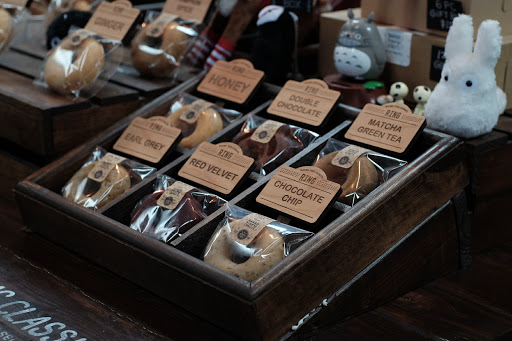 Donut Shop «RING Baked Tofu Donuts», reviews and photos, 6800 Owensmonth Ave #130, Canoga Park, CA 91303, USA