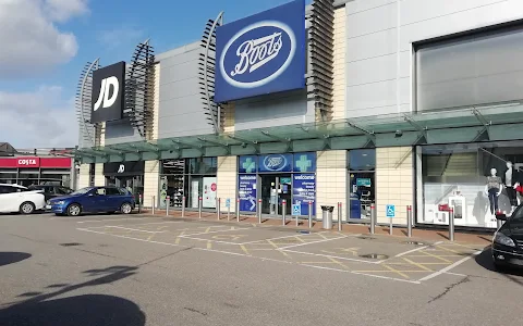 Tottenham Hale Retail Park image