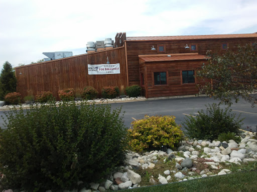 American Restaurant «Route 20 Outhouse», reviews and photos, 14001 Washington Ave, Sturtevant, WI 53177, USA
