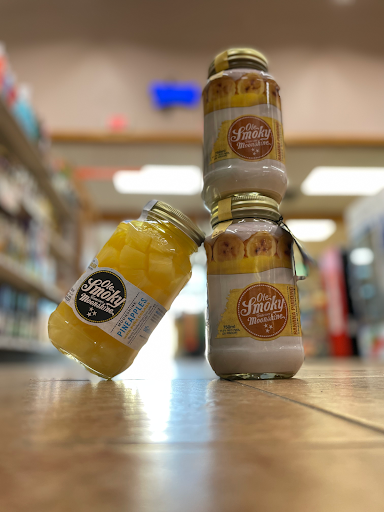 Liquor Store «Windham Wine & Spirits», reviews and photos, 1182 Main St, Willimantic, CT 06226, USA