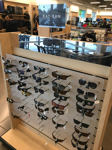 Department Store «Nordstrom Rack», reviews and photos, 2073 E Camelback Rd, Phoenix, AZ 85016, USA