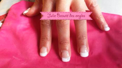 Julie Beauté des ongles à Lens