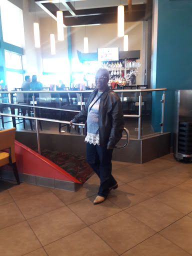 Movie Theater «Cobb Daytona Luxury Theatres», reviews and photos, 1850 Legend lane E100, Daytona Beach, FL 32114, USA