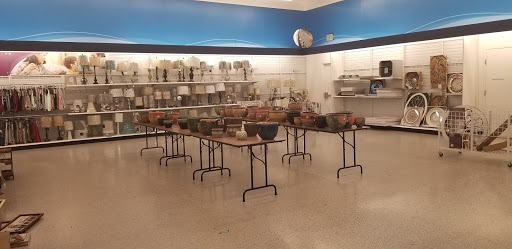 Clothing Store «Ross Dress for Less», reviews and photos, 17849 Garden Way NE, Woodinville, WA 98072, USA