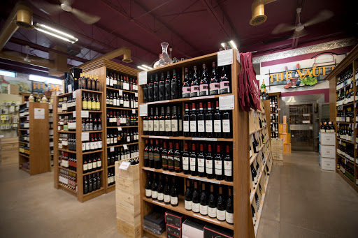 Wine Store «Red Wagon Wine Shoppe», reviews and photos, 1613 Livernois Rd, Troy, MI 48083, USA