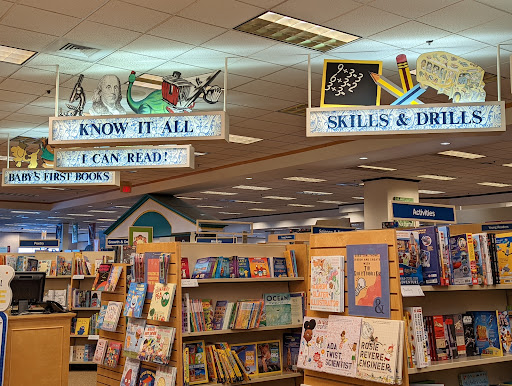 Book Store «Barnes & Noble», reviews and photos, 735 Haywood Rd, Greenville, SC 29607, USA