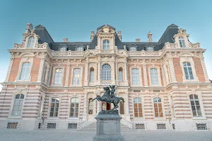 Château Perrier image
