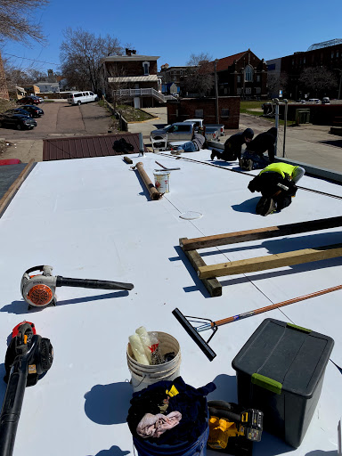 Roofing Contractor «Ideal Roofing Co., L.L.C.», reviews and photos, 3311 Idlewood St, Sioux City, IA 51104, USA