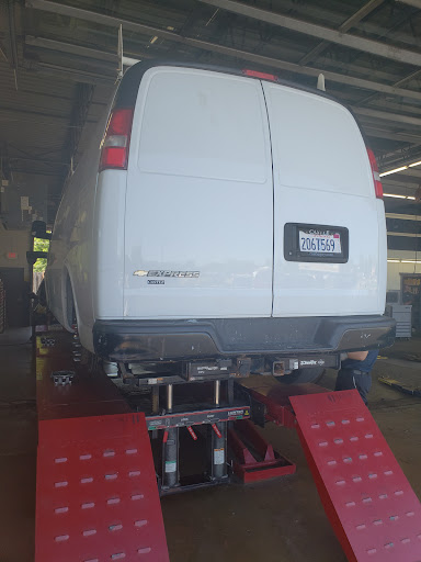 Tire Shop «Lake Zurich Tire and Auto», reviews and photos, 526 IL-22, Lake Zurich, IL 60047, USA