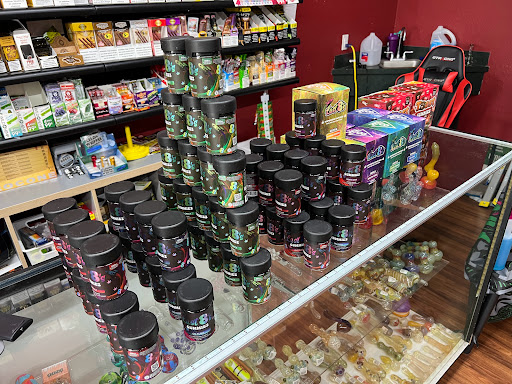 Tobacco Shop «Sky High Smoke Shop», reviews and photos, 6840 Dykes Rd, Southwest Ranches, FL 33331, USA