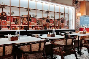 Vito's Pizzeria Restaurant and Caffe Lucknow image