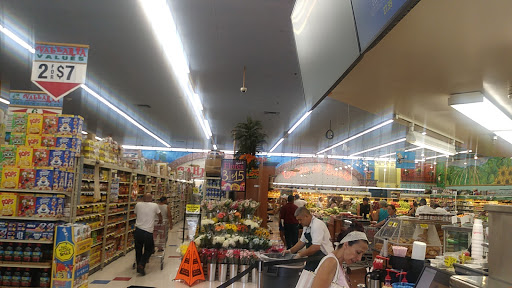 Supermarket «Vallarta Supermarkets», reviews and photos, 757 S Workman St, San Fernando, CA 91340, USA