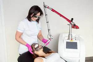 TERAPIA LASEROWA Agnieszka Surgiel-Gemza image