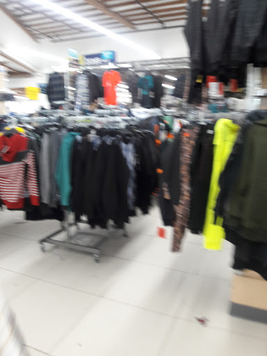 Discount Store «Fallas Discount Stores», reviews and photos, 10715-10739 MacArthur Blvd, Oakland, CA 94605, USA