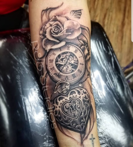 Explore frozen tattoo ideas, creative tattoo ideas in Houston, available at RS3 Studios