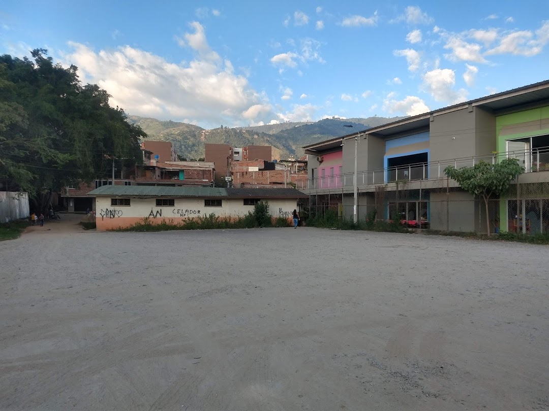 Estacion de Metrolinea Portal del Valle