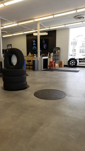 Tire Shop «Firestone Complete Auto Care», reviews and photos, 249 N 10th St, Noblesville, IN 46060, USA