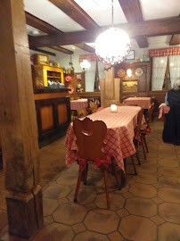 Atmosphère du Restaurant de spécialités alsaciennes Restaurant Au Cerf à Rœschwoog - n°8