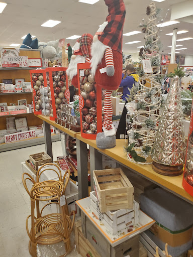 Department Store «T.J. Maxx», reviews and photos, 100 Mountaineer Dr, Stroudsburg, PA 18360, USA