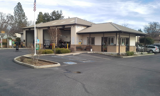 Eagle Quick Lube and Car Wash, 17548 Penn Valley Dr, Penn Valley, CA 95946, USA, 